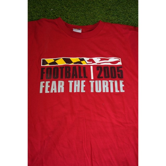 Fruit of The Loom T Shirt Mens XL Red Football 2005 Fear The Turtle Graphic Logo - Picture 2 of 9